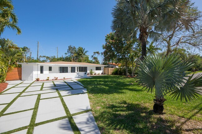 Primary Photo - 3000 NE 21st Terrace
