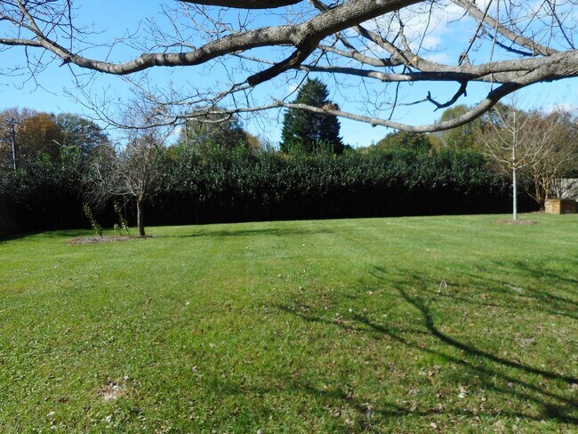 Building Photo - Northwest Greensboro NC Home for Lease