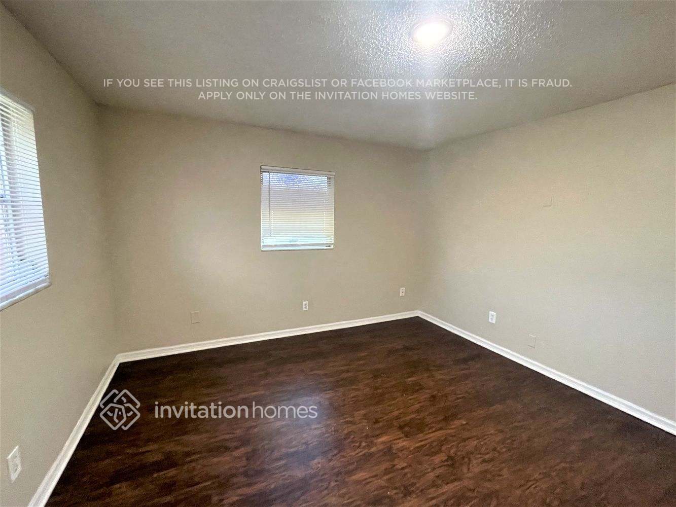 Building Photo - 3207 49th Ave Dr W