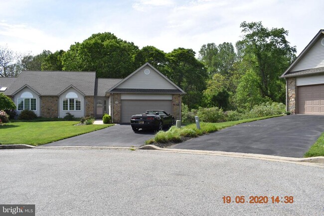 Building Photo - 16 Michael Ct