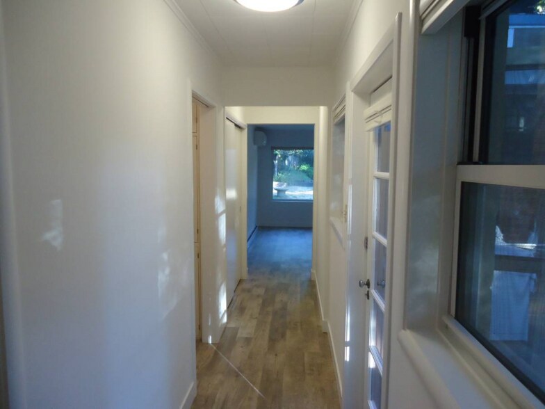 Building Photo - 1449 Portola Rd