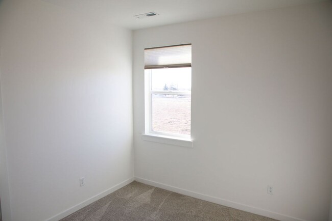 Building Photo - 4 bedroom Kuna Home with Community Pool_ L...