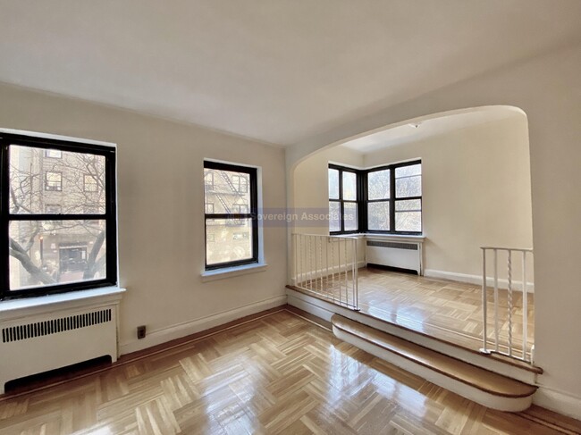 Building Photo - 105 Arden Street