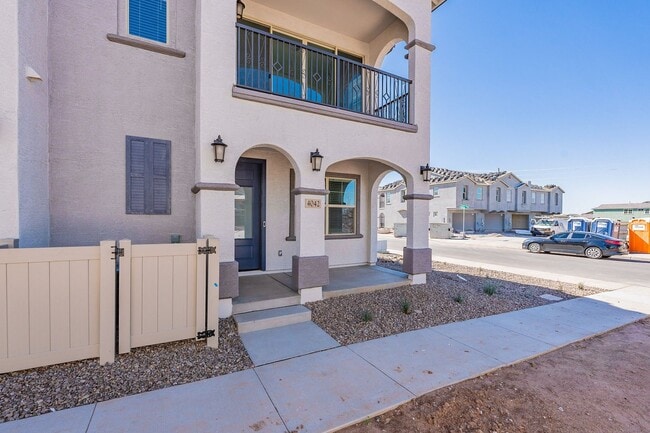 Building Photo - 2024 Luxury Townhome | 2-Car Garage, Quartz Kitchen & Resort Pool