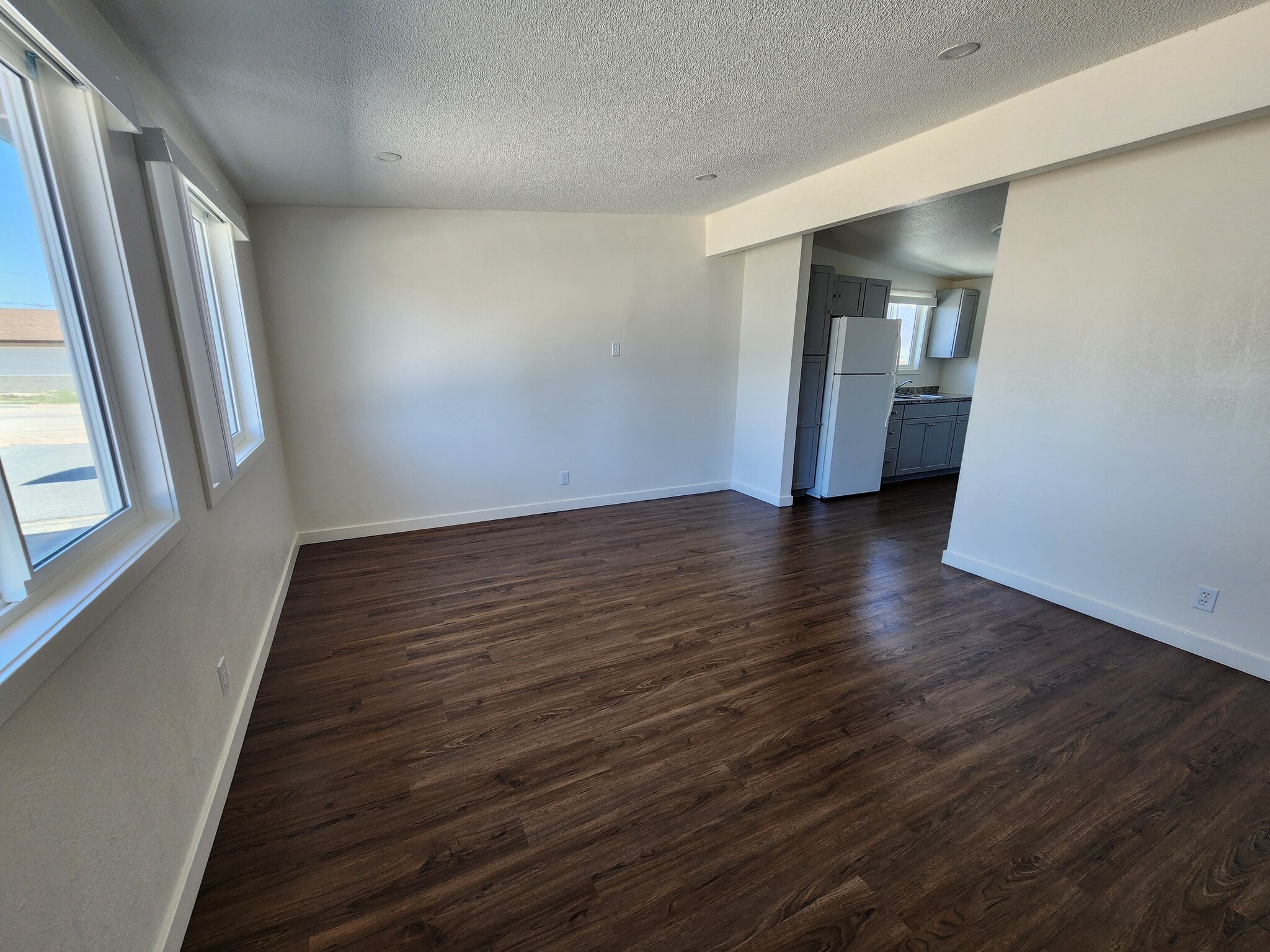 Living Room/Dining Area - 6060 Abronia Ave