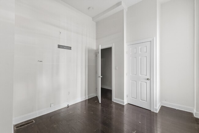 Building Photo - 1832 N 18th St