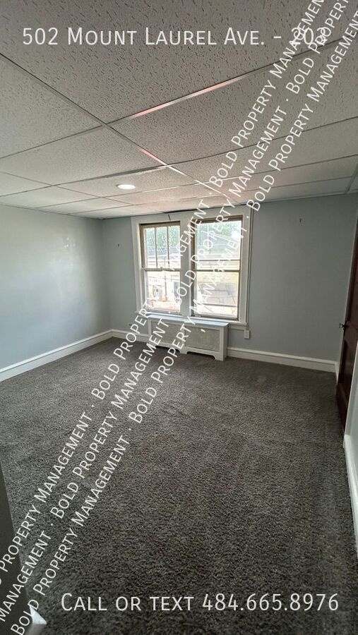 Building Photo - 502 Mount Laurel Rd