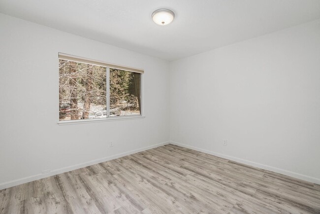 Building Photo - Incline Village: Condo - 2 Bedrooms, 1 Bat...