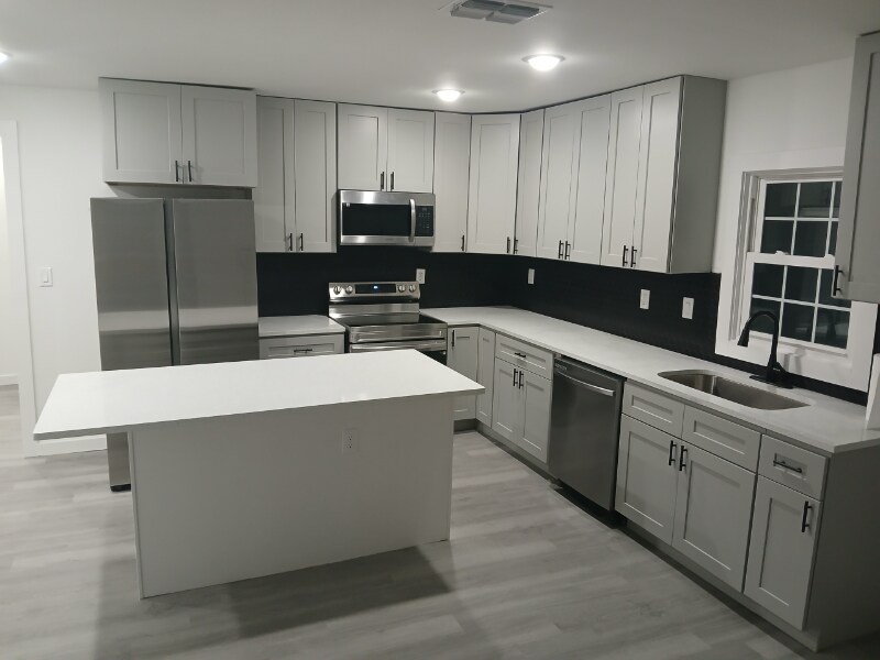 Building Photo - 1110 Commerce Dr