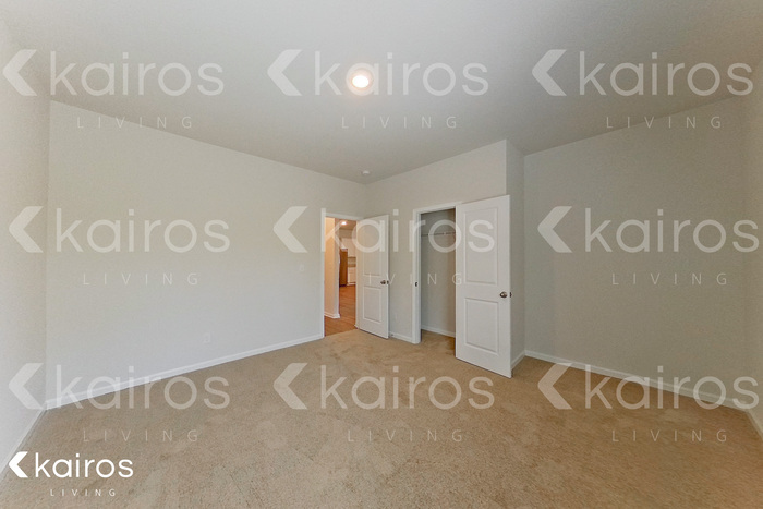 Building Photo - 3452 Bridgewood Dr