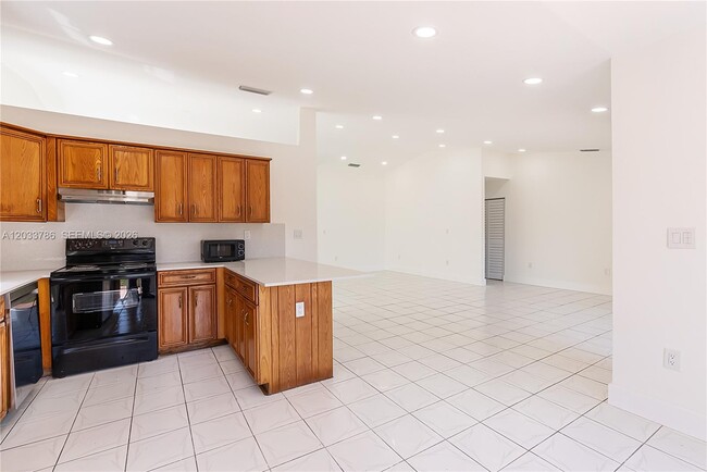 Building Photo - 15881 SW 139th Ave