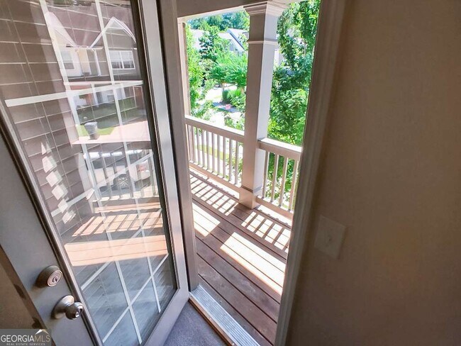 Building Photo - 206 Madison Ave