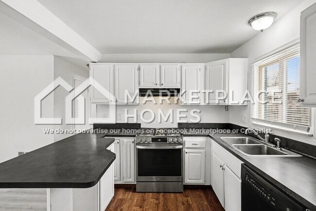 Building Photo - 28342 Rosemont St