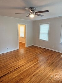 Building Photo - 2117 E 58th St