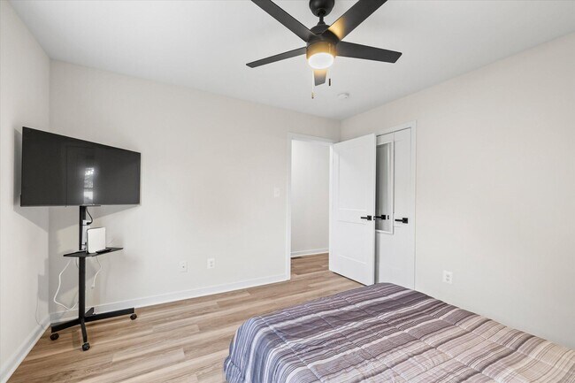 Building Photo - 1274 Holly Vista Dr
