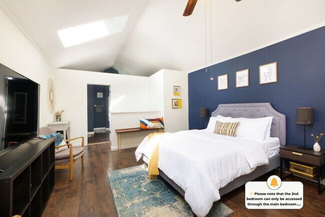 Building Photo - 2156 W 34th Pl