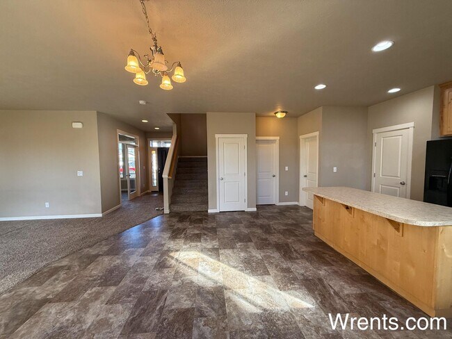 Building Photo - NEW Listing!! Beautiful home in Airway Hei...