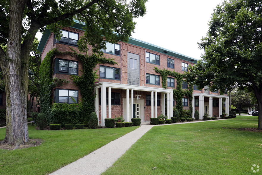 Primary Photo - HOMESTEAD APARTMENTS