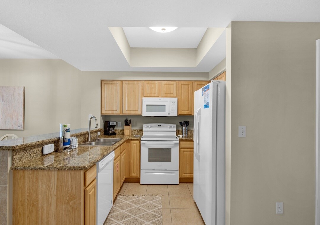 Kitchen - 122 Seascape Dr