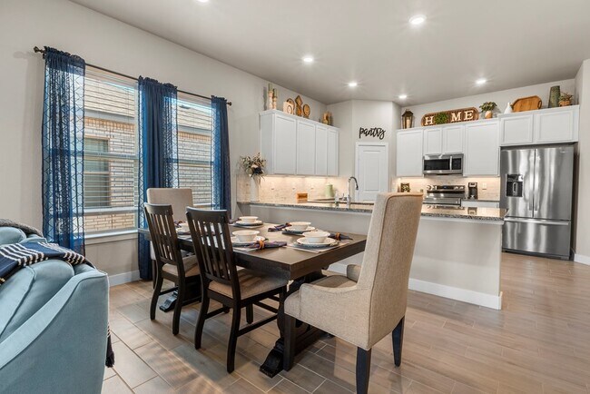 Building Photo - 1221 Big Easy St