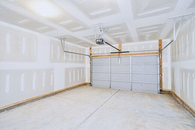 Building Photo - 318 Trail Branch Ct.