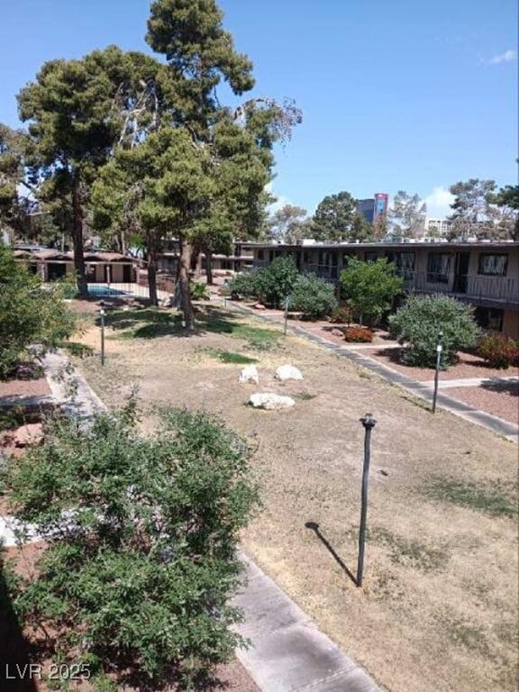 Building Photo - 585 S Royal Crest Cir