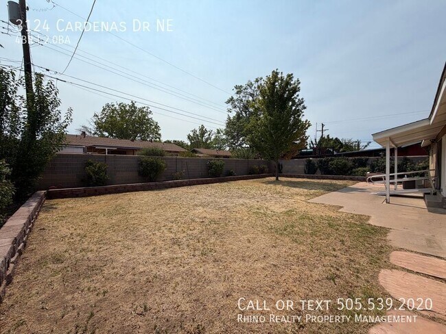 Building Photo - 3124 Cardenas Dr NE