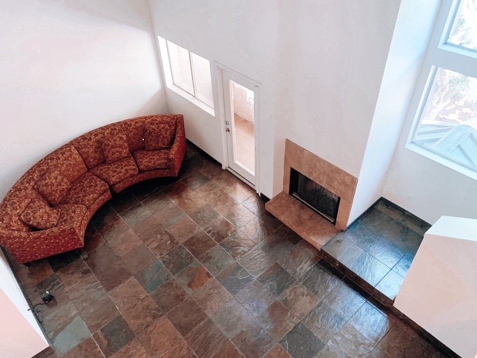 Living room - 101 N 7th St