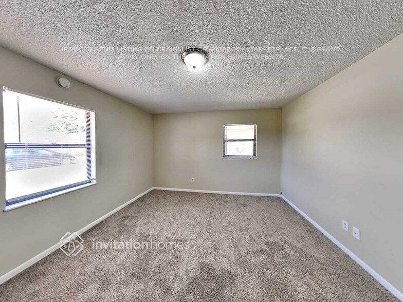 Building Photo - 1881 N Lake Eloise Dr