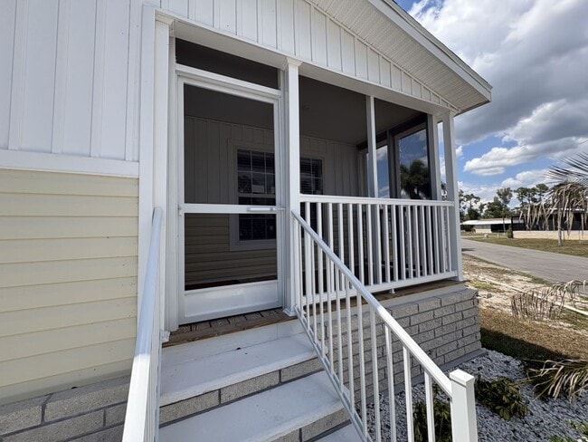Building Photo - 19421 Bermuda Ct