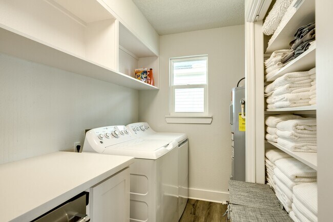 Building Photo - 1508 103rd St