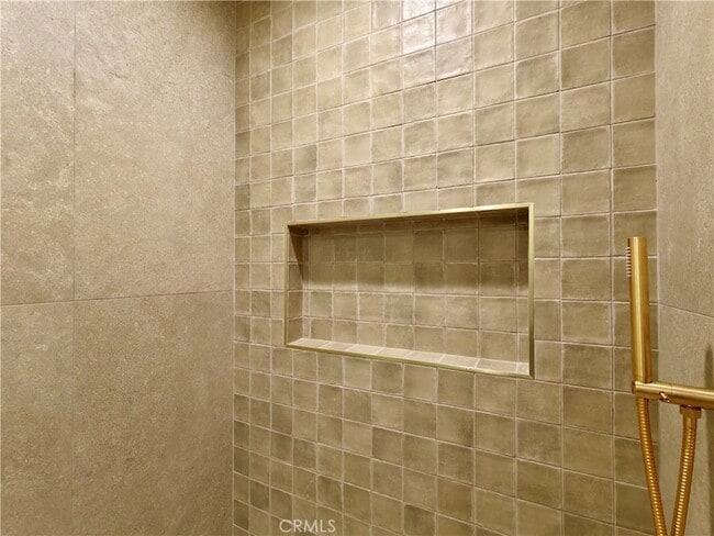 Building Photo - 4819 Genesta Ave