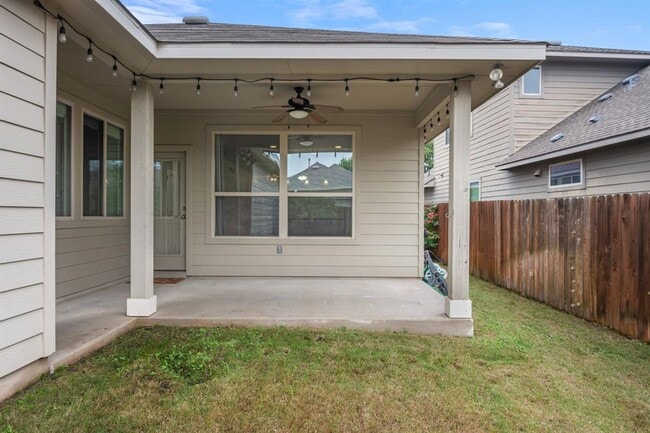 Building Photo - 604 Palmilla St