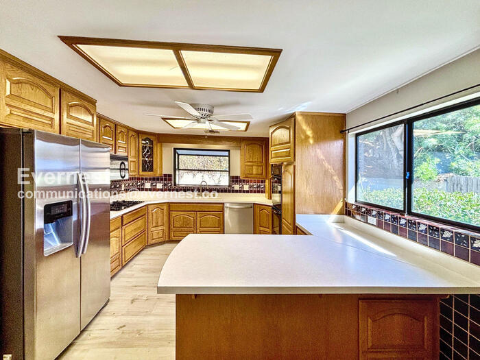 Building Photo - 4031 Casita Way