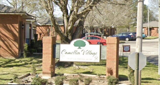 Building Photo - 9 Camellia Dr