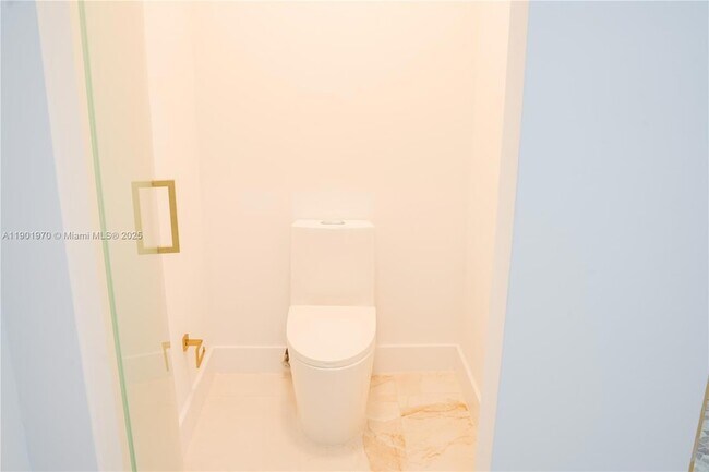 Building Photo - 10996 NW 58th Terrace