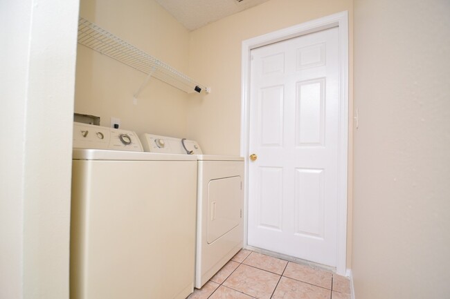 Building Photo - Fantastic 3 BR home in Longwood zoned for all great Lake Mary Schools