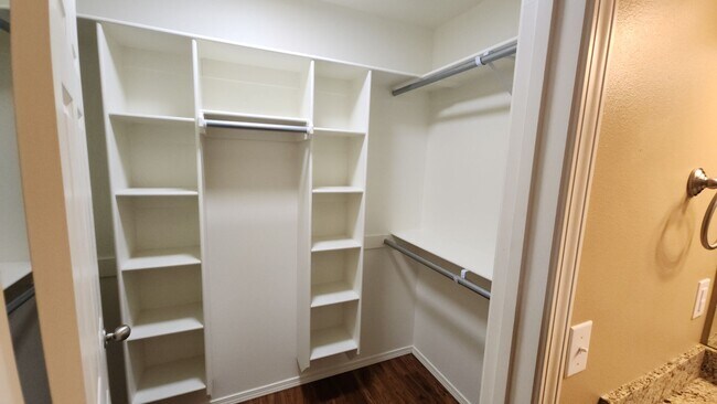 Building Photo - 2002 S Frankfort Ave