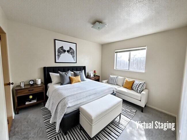 Building Photo - 425 W Avenue C