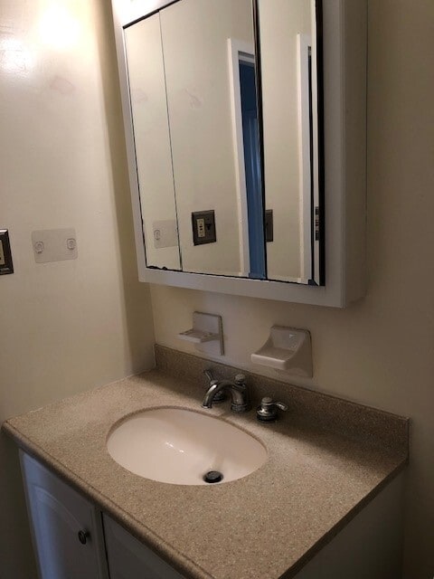 half bath - 804 Whitpain Hls