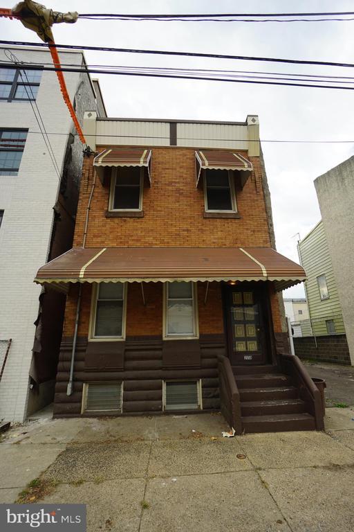 Building Photo - 2550 E Somerset St
