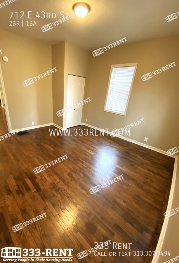 Building Photo - 712 E 43rd St