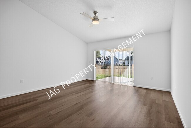 Building Photo - 251 Vin Rose Cir SE