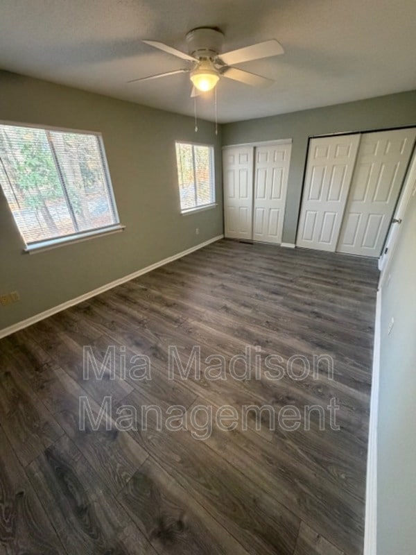 Building Photo - 527 Tibet Ave