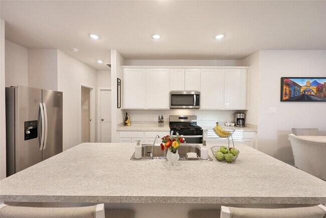 Building Photo - 16858 Pandora Wy