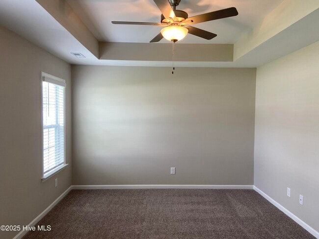 Building Photo - 620 Moonstone Ct