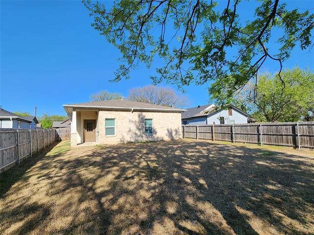 Building Photo - 809 Maples Ave
