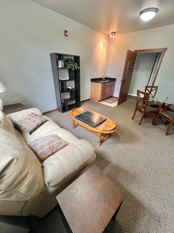 Building Photo - 8872 Depot Rd