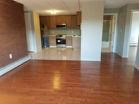 Building Photo - 47 Homer Ave