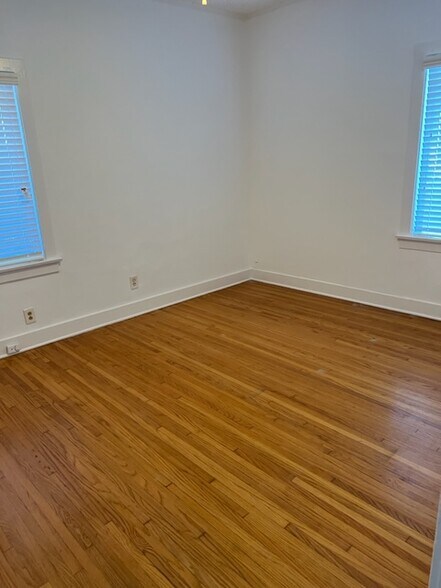 Building Photo - 5512 S Mullen Ave